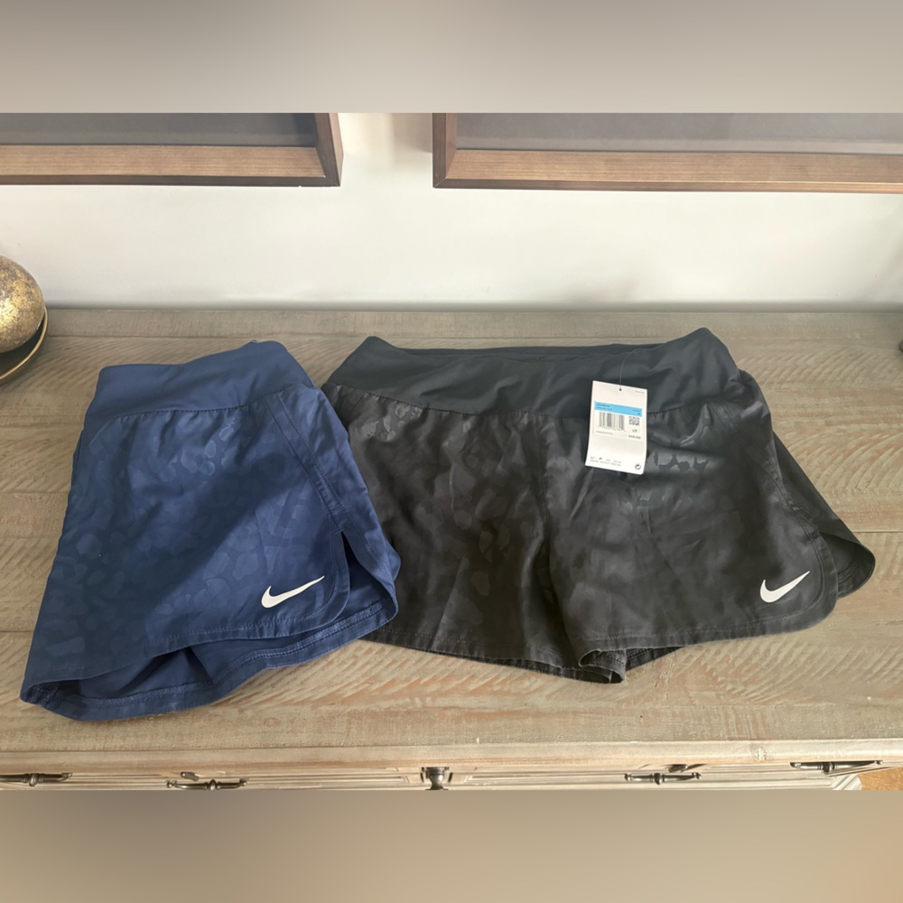 NWT - Nike Women's Running Shorts - Cheetah Print - Navy and Black (Sz M)